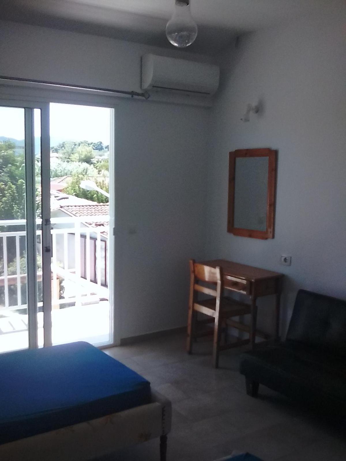 Summer Holidays In Laganas Apartments Room photo